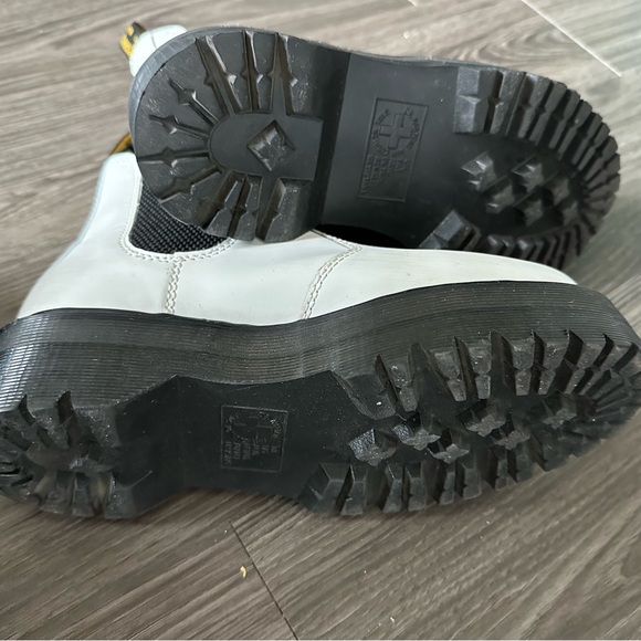Dr. Martens white Chelsea boot platform - Picture 7 of 7